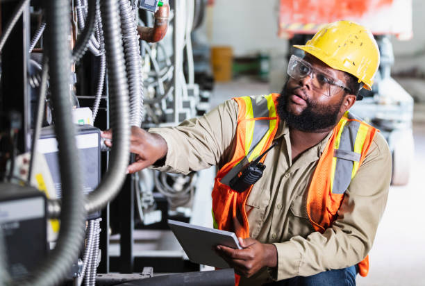 Best Licensed Electrician  in Salisbury, MO